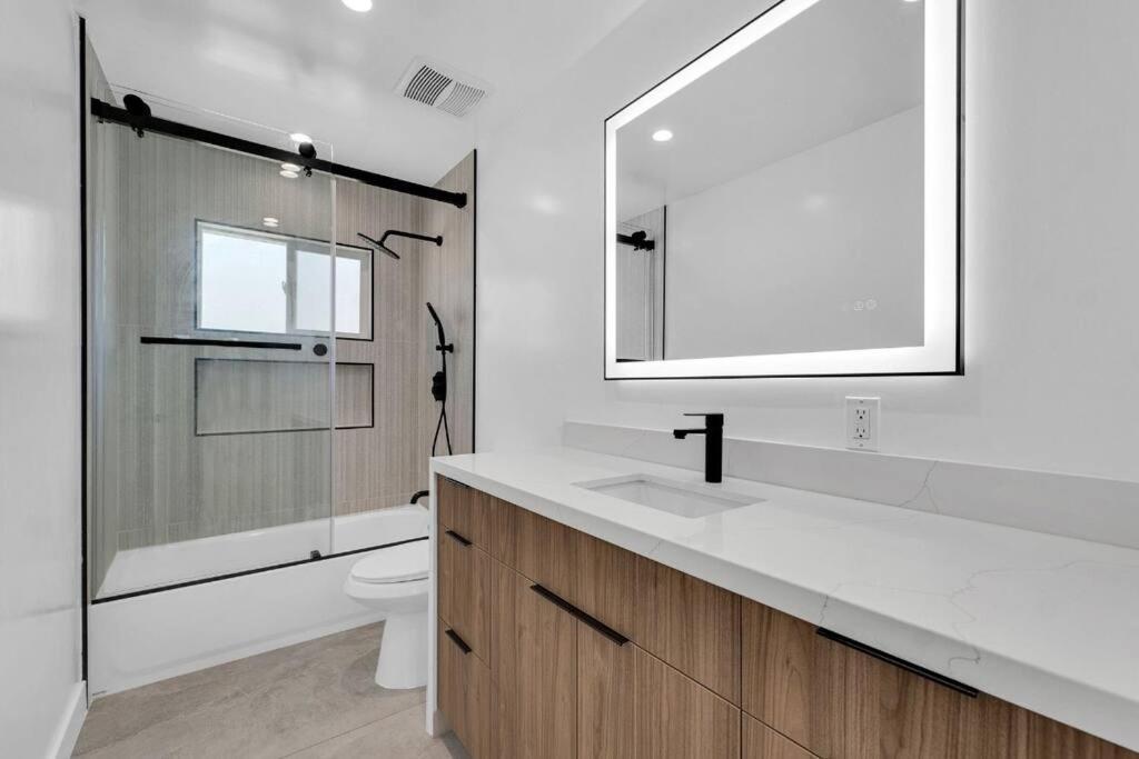 Brand New Remodeled Los Angeles