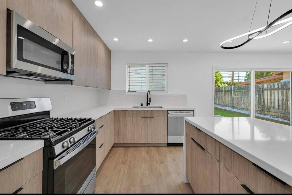 Villa Brand New Remodeled *